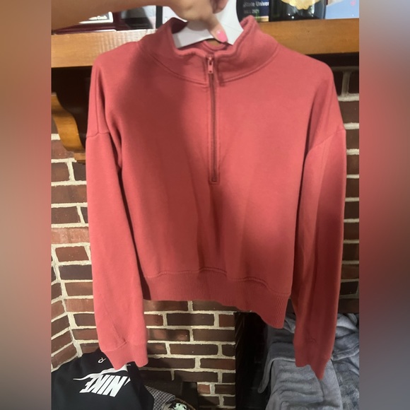 Sweatshirt - Picture 1 of 1